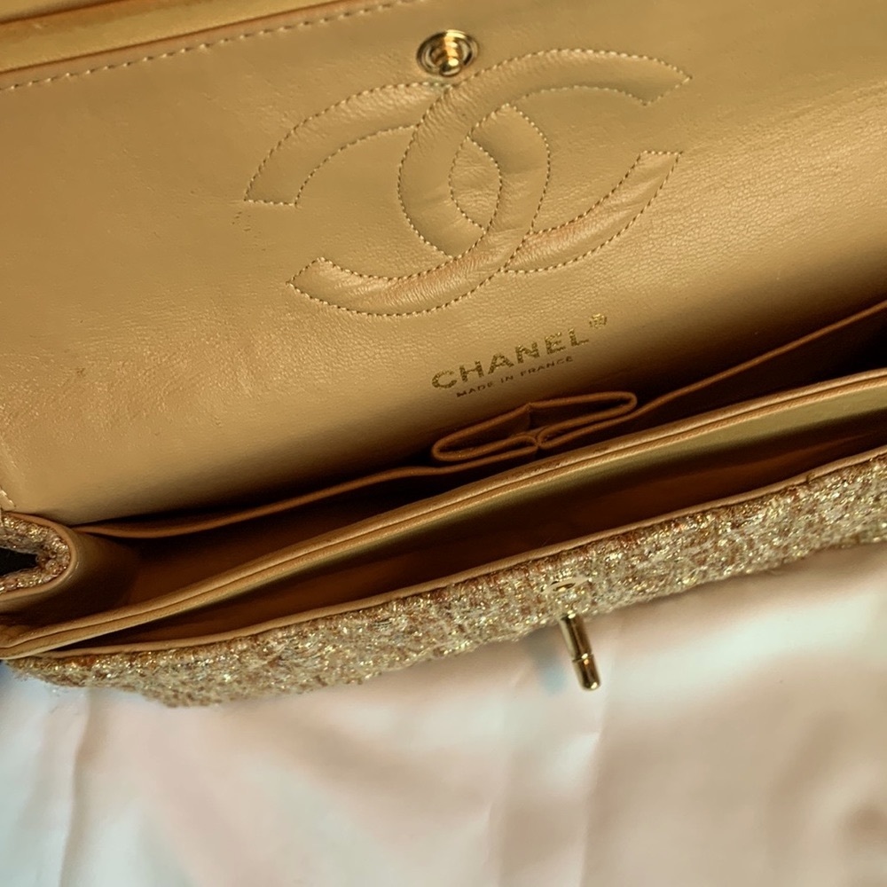 Vintage 🤎 CHANEL RARE Metallic Gold Silver Tweed Quilted 2.55 Double Flap Bag - Picture 15 of 16